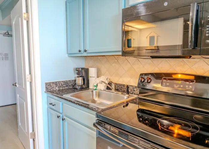 Direct Oceanfront 1 Bedroom Suite! Schooner At Compass Cove 335- Sleeps 4! Myrtle Beach